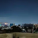 Luxebnb-3Bhk Penthousee