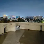 Luxebnb-3Bhk Penthousee